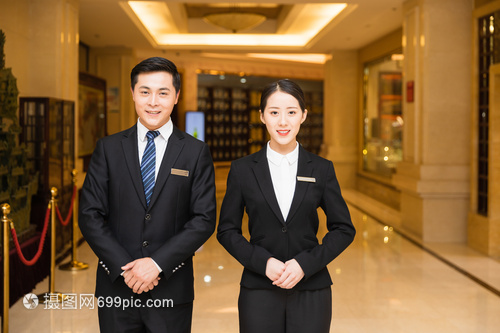 以專業(yè)形象鑄就卓越服務(wù) 酒店管理中的服務(wù)人員形象塑造